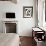 Sofia Guest house 3*