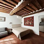 Sofia 3* Querceta